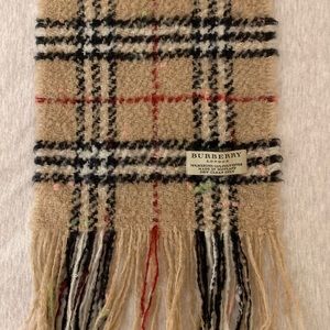 Burberry Signature Check Wool Scarf